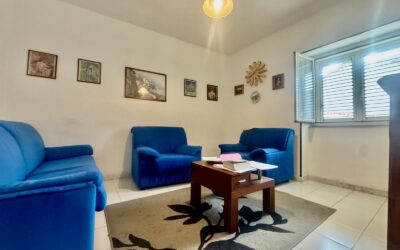 MACOMER CASA INDIPENDENTE 120MQ PIANI TERRA E PRIMO CON CORTILE E POSTO AUTO