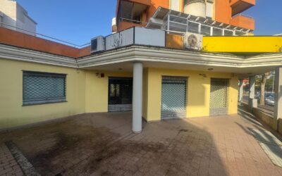 MACOMER AMPIO LOCALE COMMERCIALE EX IDEA SPORT 400 MQ